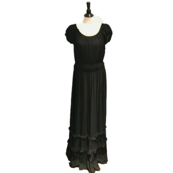 Clues Collections Dresses & Skirts - NWT Clues Collections New York Paris Long Black Maxi Dress Ruffled Bottom Size M